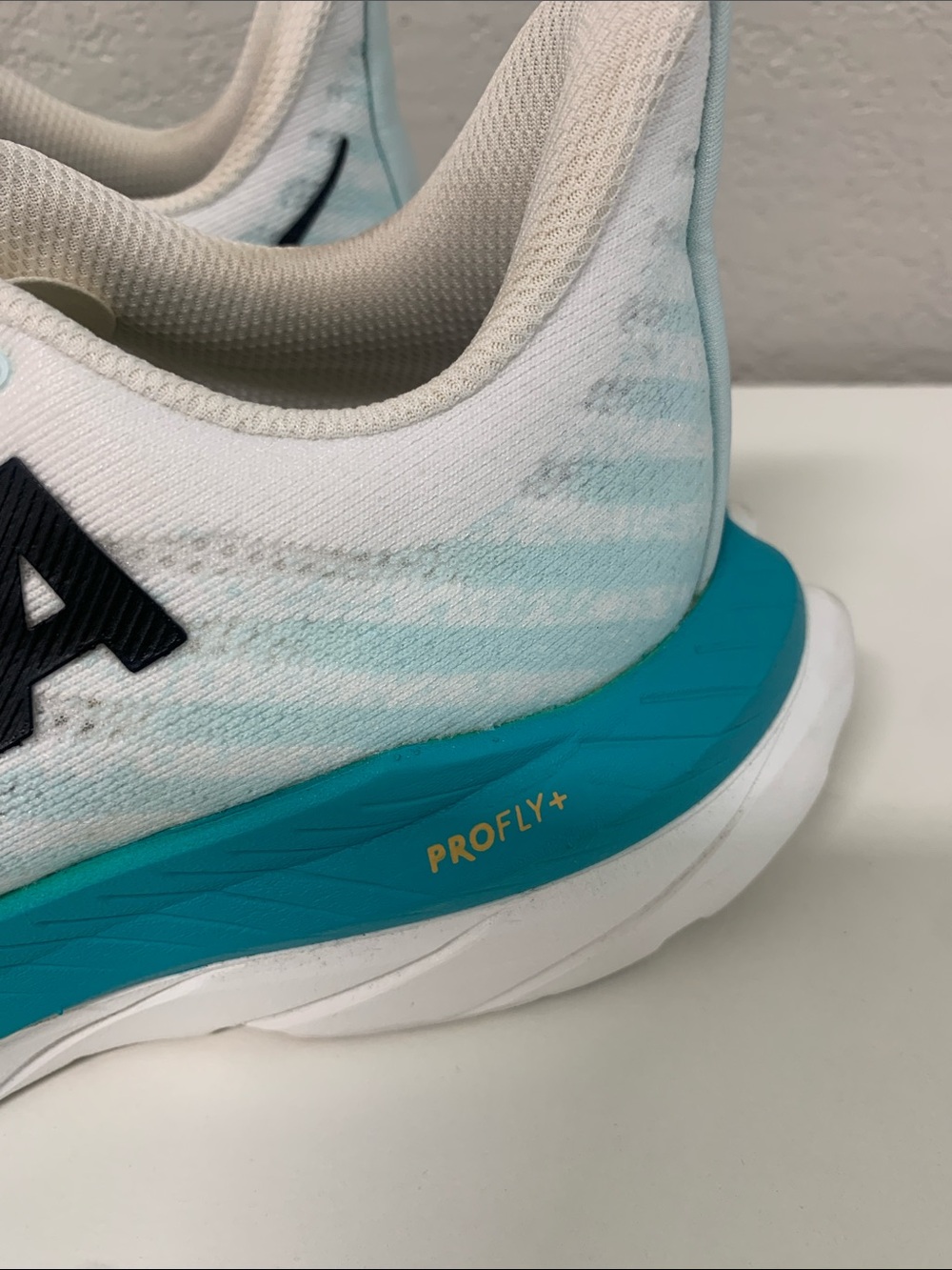 Hoka Mach 5 Running Shoes - Picture 4 of 9